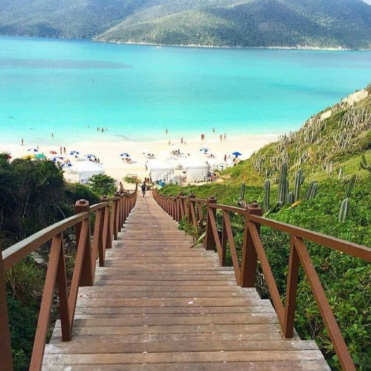 Passeio de Barco Privativo em Arraial do Cabo - Praia do Portal de Atalaia