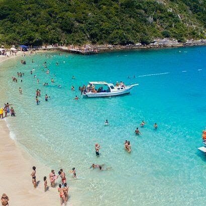 Passeio de Barco Privativo em Arraial do Cabo - Praia do Forno